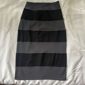 lululemon athletica Black and Gray Pencil Skirt